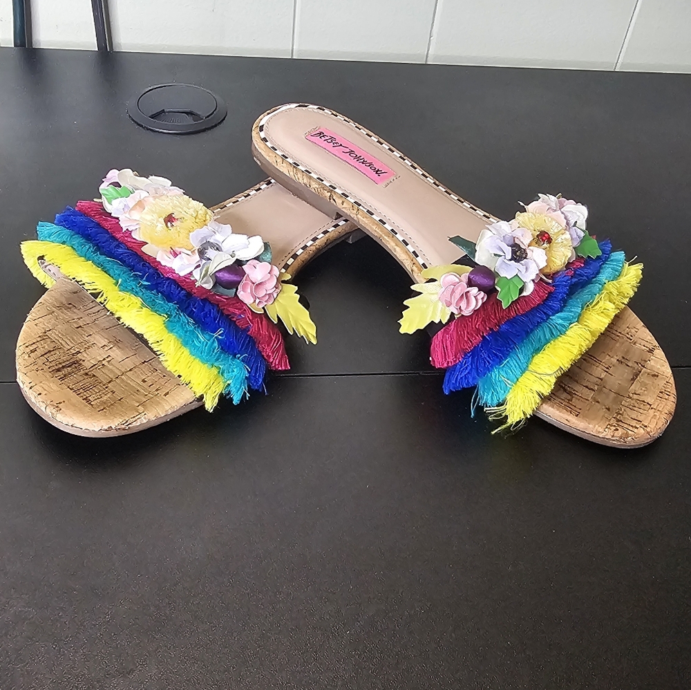 Women's Betsey Johnson "Verra" Sandals - Size 7.5